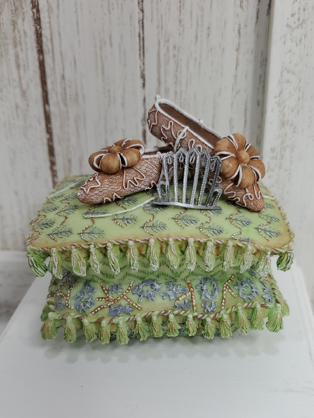 Willow Hall Kirov Ballerina Slippers & Tiara Trinket Boxes Collectible
